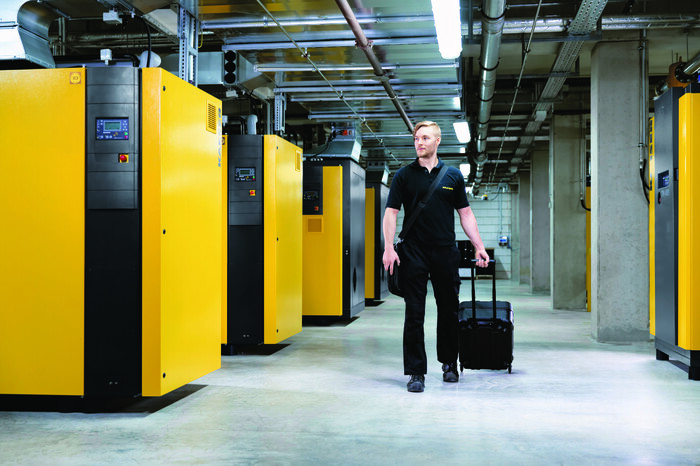 KAESER AIR SERVICE maintains your compressed air station and ensures maximum availability.