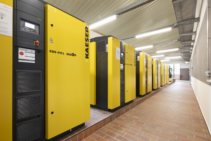 חיסכון באנרגיה עם המפוחים הבורגיים KAESER EBS.