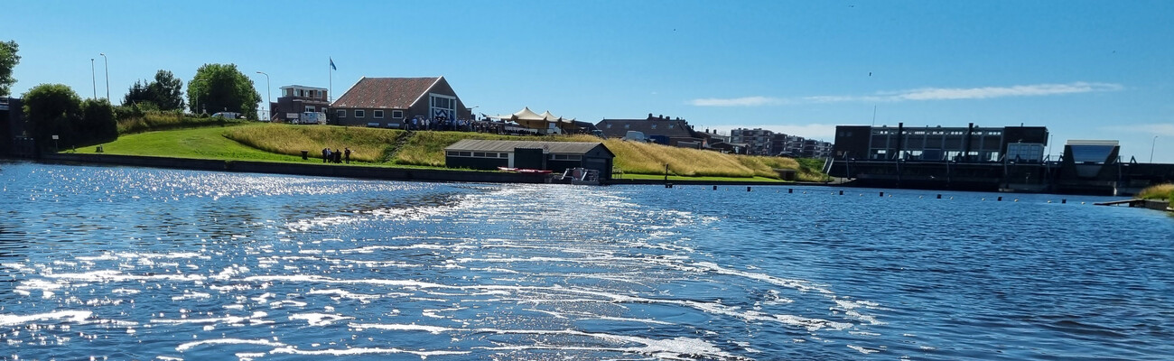 The Great Bubble Barrier בשיתוף פעולה עםKAESER KOMPRESSOREN.
